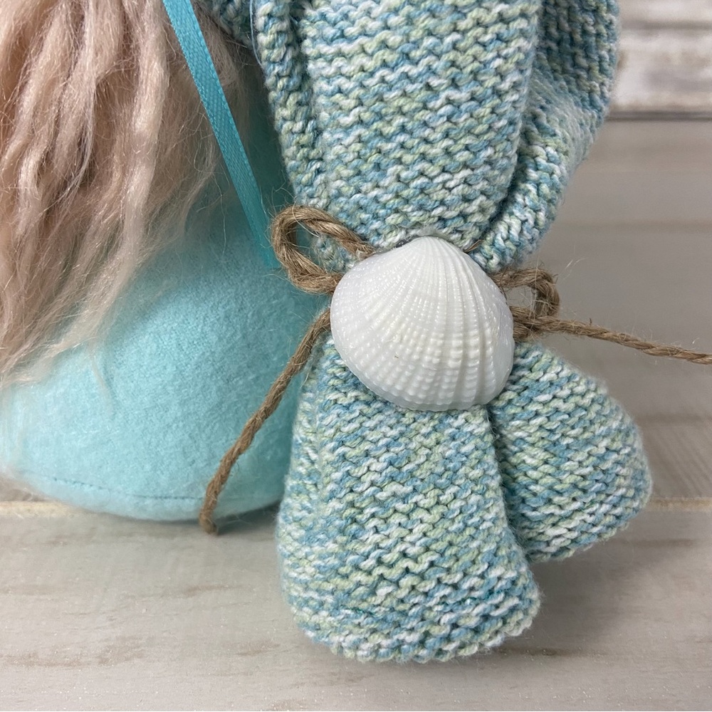 Gnome Beach Theme Aqua Flannel Sea Shells Coastal Home Decor Faux Fur Bows - Picture 5 of 11